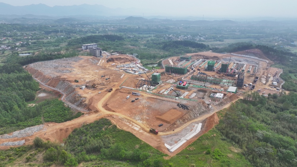 桐城：枫香岭矿山项目建设全线冲刺 打造绿色矿山新标杆(图1)